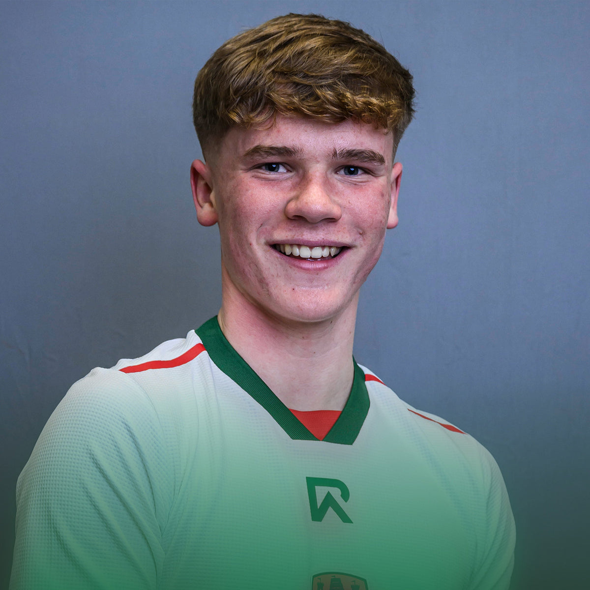 Tom McGrath Signs Professional Contracts