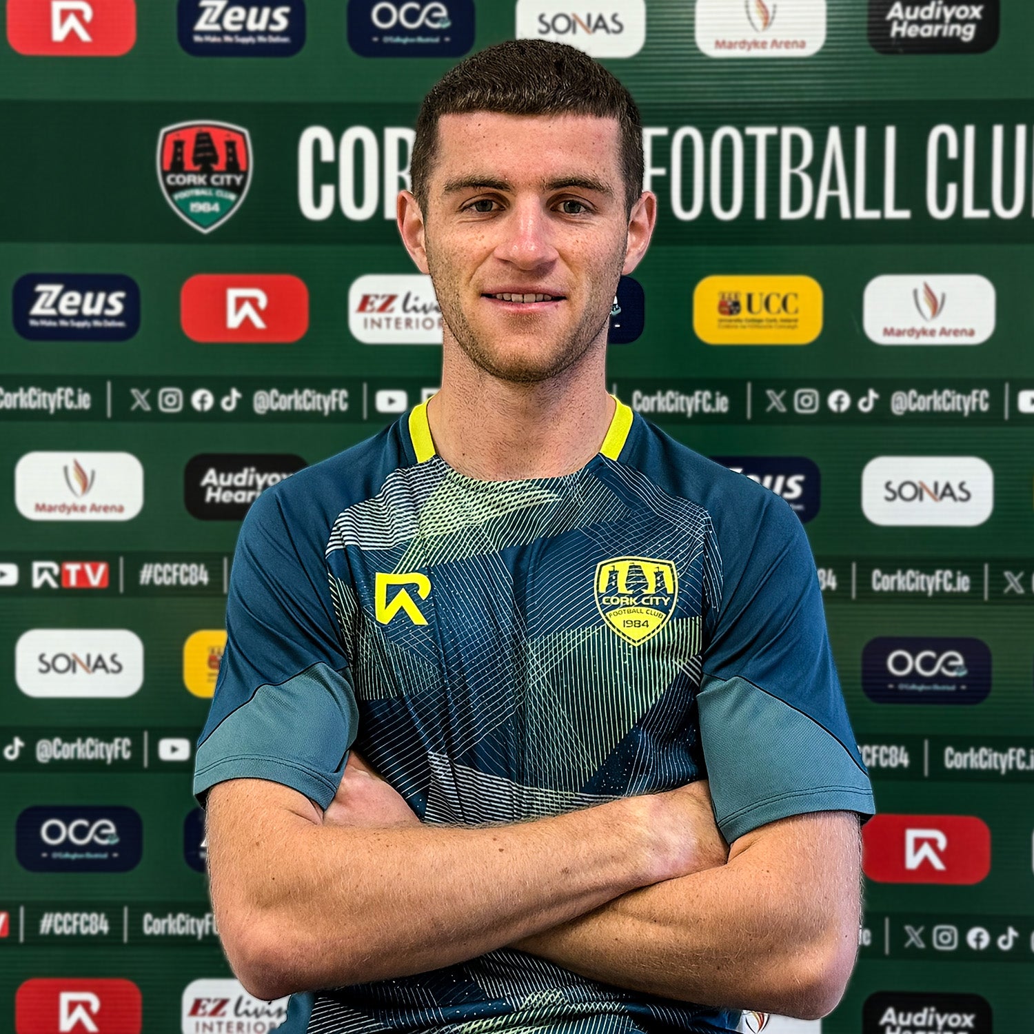 Darragh Crowley signs new City contract!