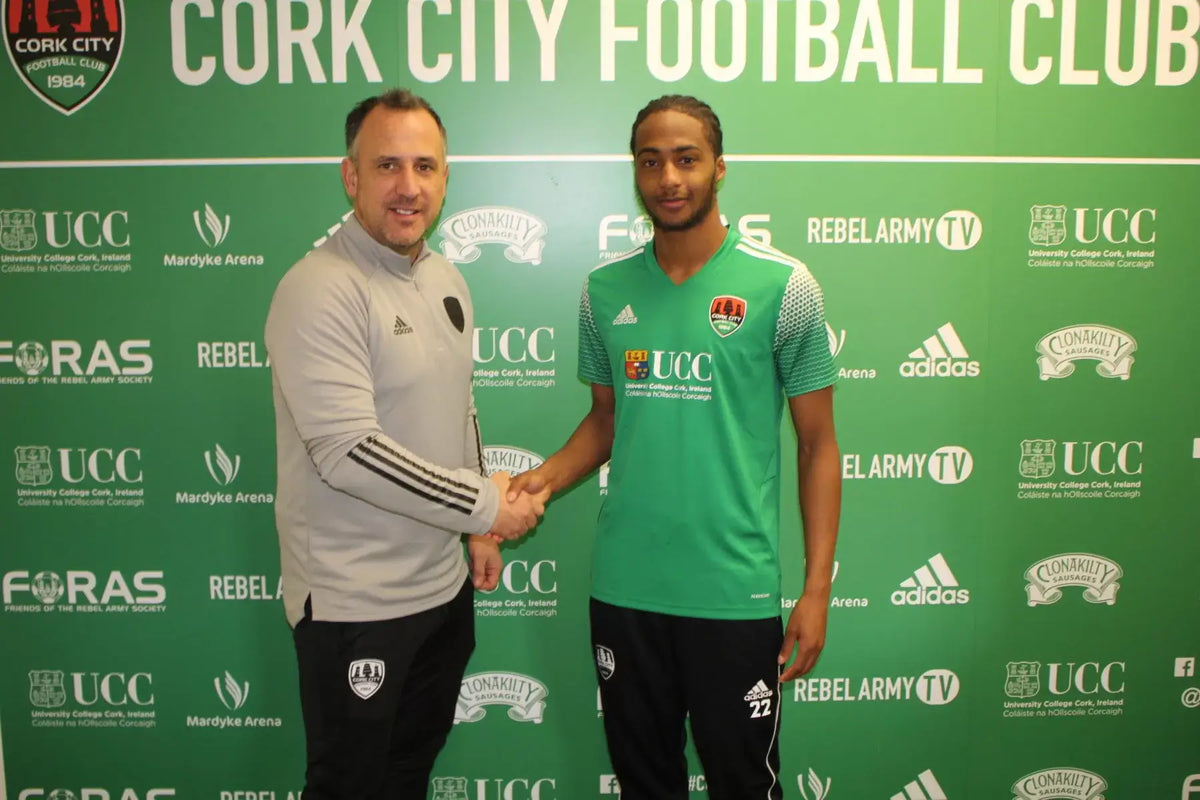 Deshane Dalling arrives on loan from QPR!