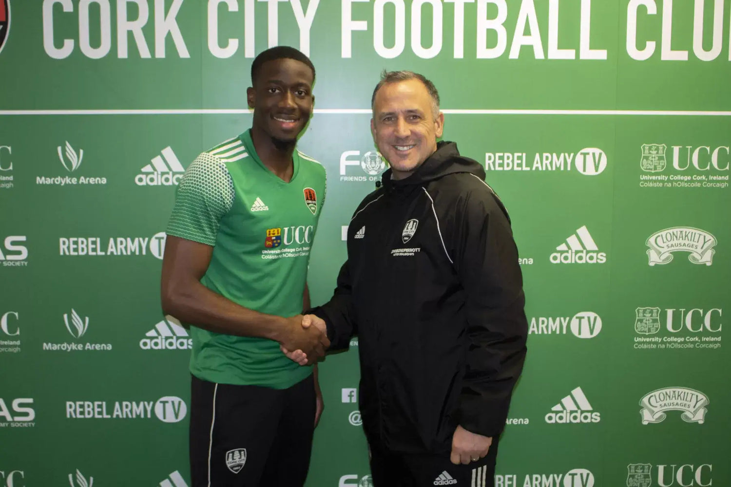 Joseph Olowu signs on loan from Arsenal!