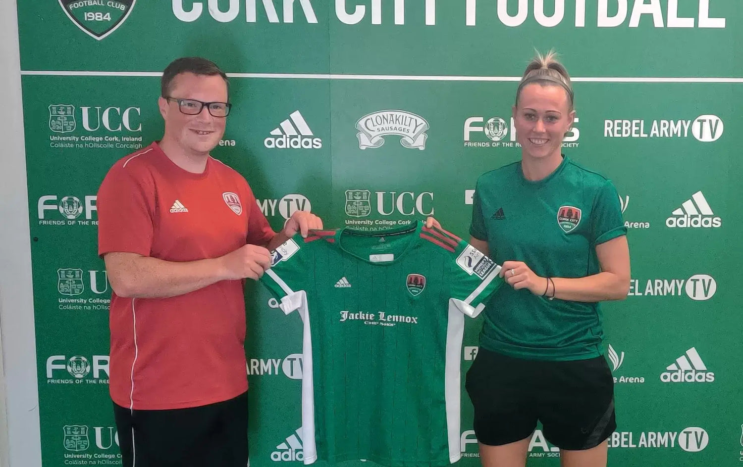 Tiff Taylor signs for City!