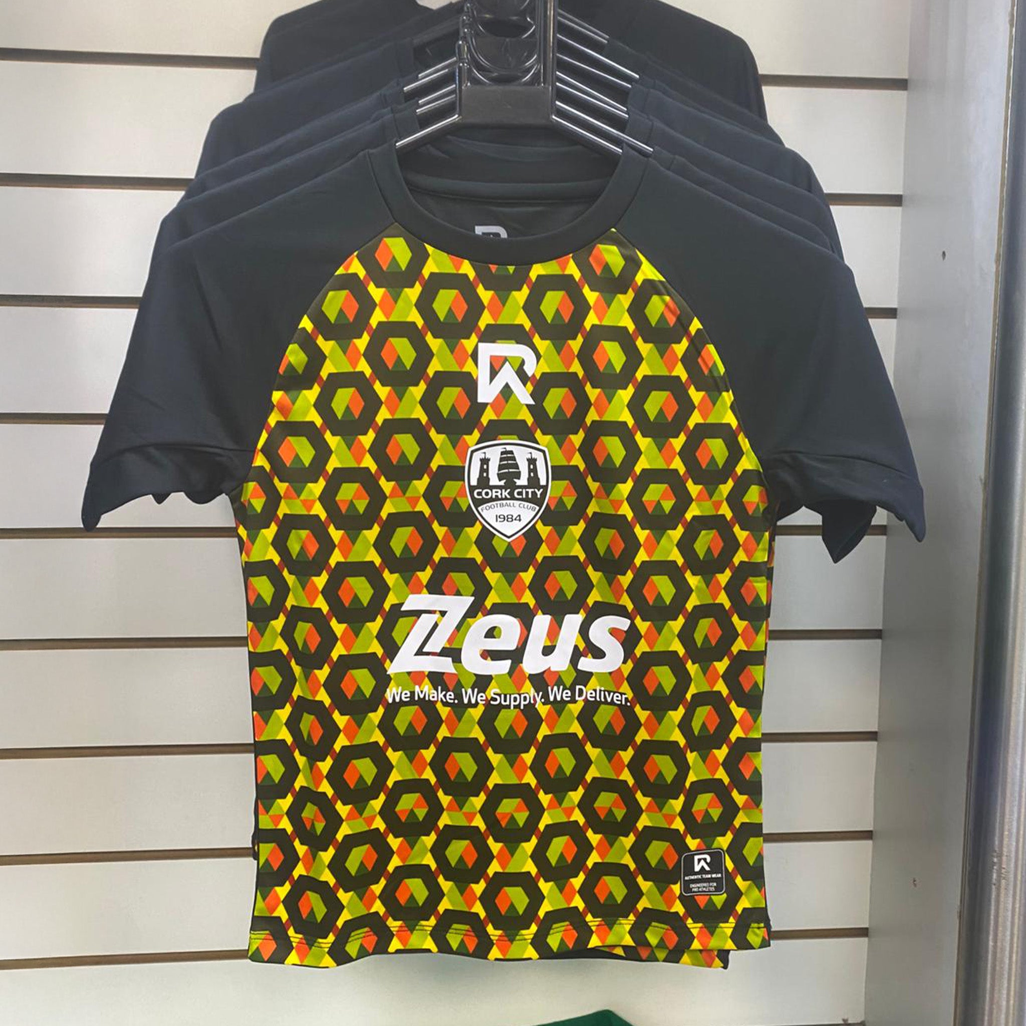 2026 Goalkeeper Home Shirt - Kids / Youths